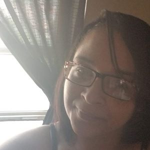 Meet your Posher, Iris